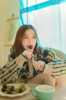 国产一区二区好的精华液